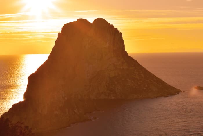 Sunset Escape – Enjoy the Most Beautiful Colors of Ibiza at Sea