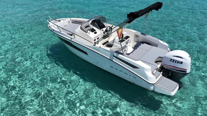Sunset Escape – Enjoy the Most Beautiful Colors of Ibiza at Sea