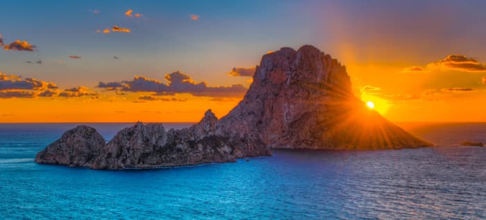 Ibiza Sunset Experience – Paradise, Sea, and Unforgettable Colors