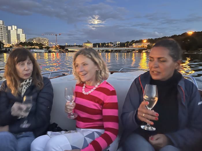 Crepúsculo parisino: crucero nocturno de Saint-Cloud a Notre Dame