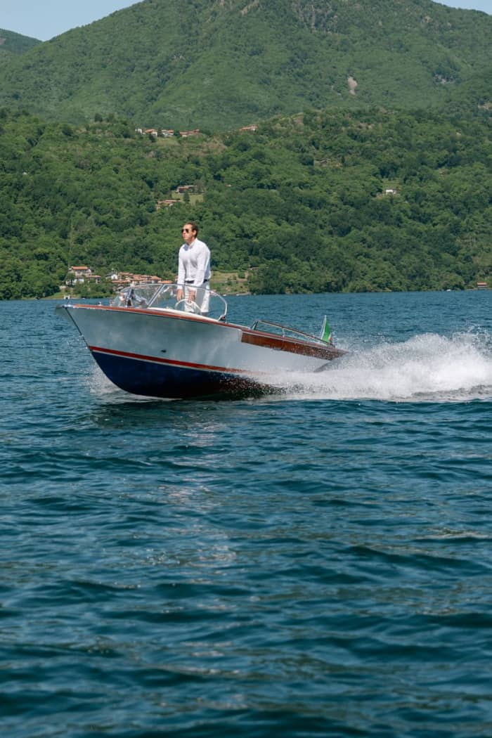 Experiência elegante de 2 horas no Lago Orta a bordo do clássico Riva Junior