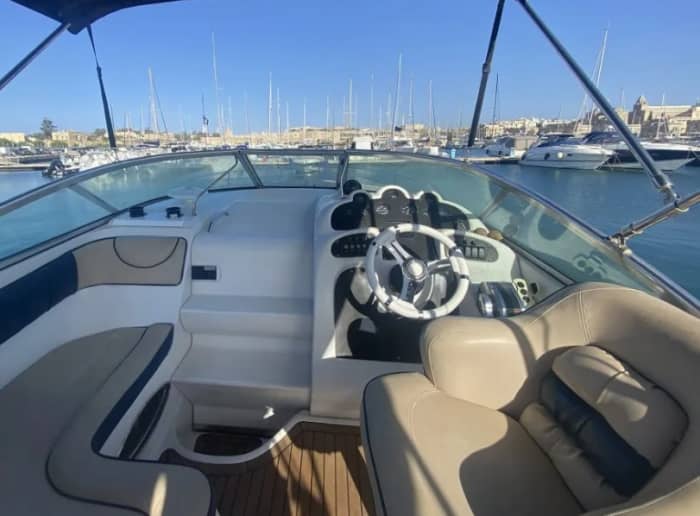 Het beste van Ta' Xbiex beleef je op het water: een privé-dagtocht op een motorboot
