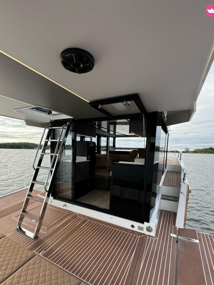 Unforgettable Moments on Berlin’s Waters: Celebrate, Connect, and Create Lasting Memories