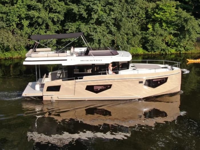 Unforgettable Moments on Berlin’s Waters: Celebrate, Connect, and Create Lasting Memories