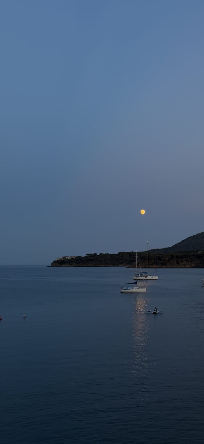 Elba bij zonsondergang – Tour Serale