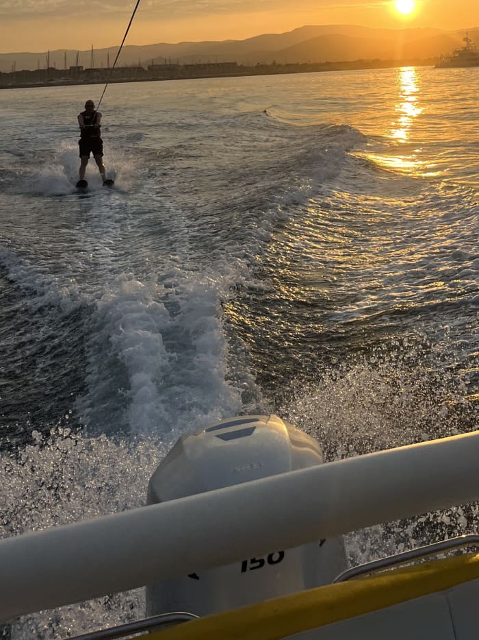 Komplette Fahrt bei Sonnenaufgang – Gleiten im Morgengrauen ab Cogolin