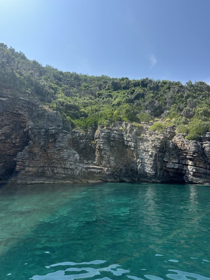 4 horas para descubrir Budva en lancha motora.