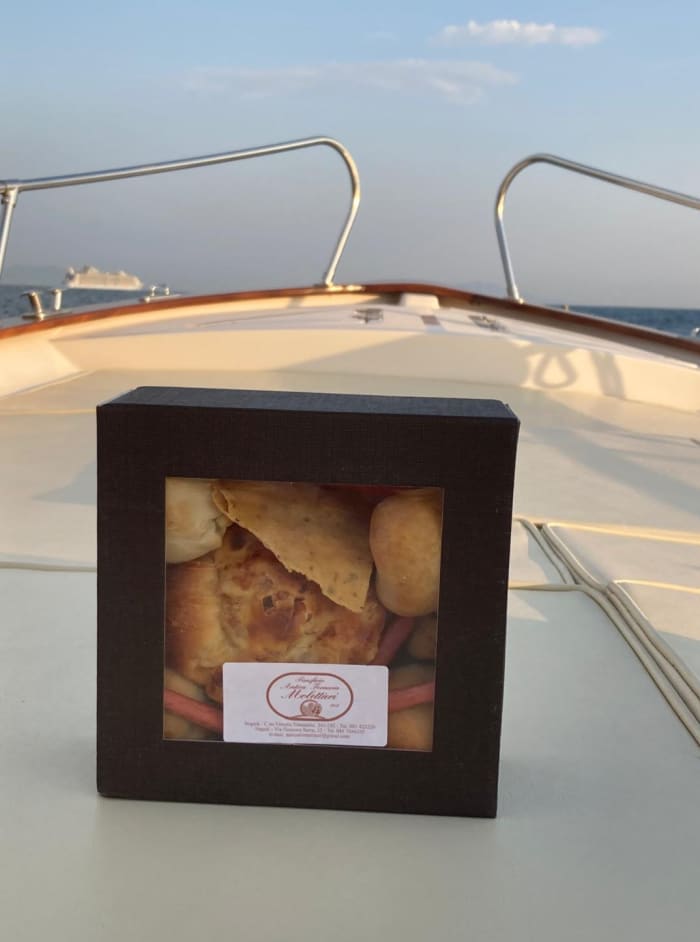 Sunset Gold aperitif at sunset in Naples - Castel dell'Ovo and Borgo Marinari