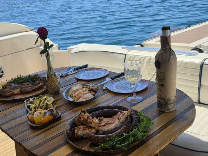 Experiencia de natación y barbacoa