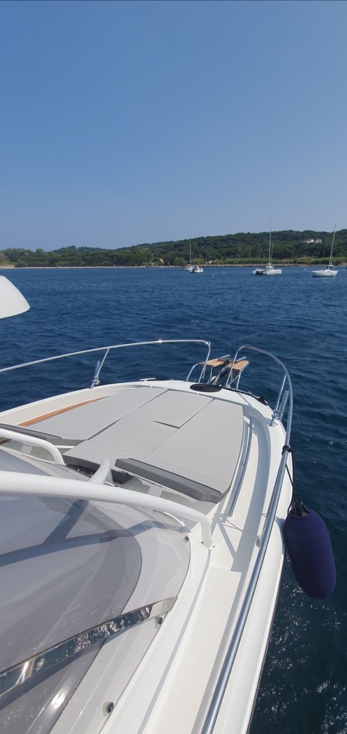 Giornata nel Golfo di Saint-Tropez – Escursione in mare con un locale