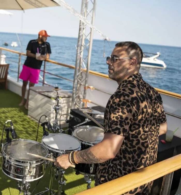 You Won’t Believe This 4-Hour Party on the Sea!