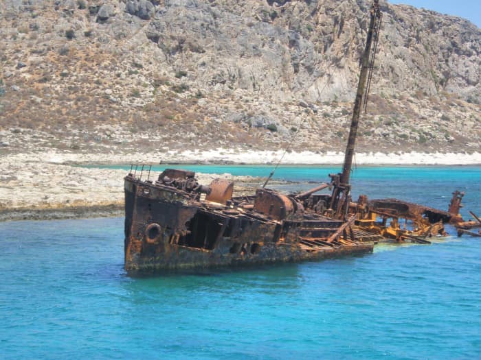 Island Escape: Adventure & Relaxation at Thodorou and Lazareta