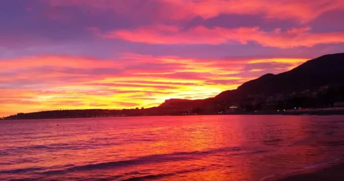 🌅 ꜱᴜɴꜱᴇᴛ (𝟤ʜᴏᴜʀꜱ) 🇲🇨