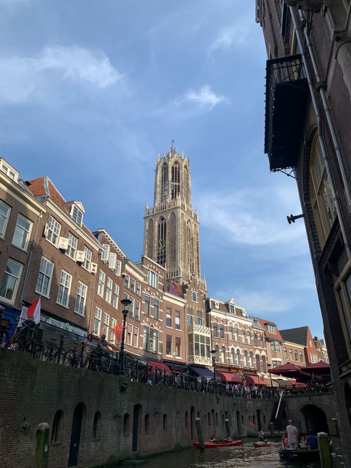 Prachtige vaartocht Utrechtse grachten sloep