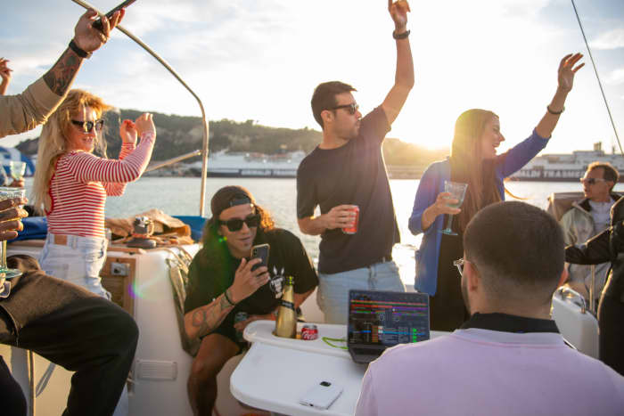 Private 2-Hour Sunset Sailing Experience in Barcelona