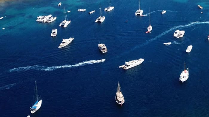 Côte sud de Rhénée, Délos et Mykonos | Croisière privée d'une journée en yacht