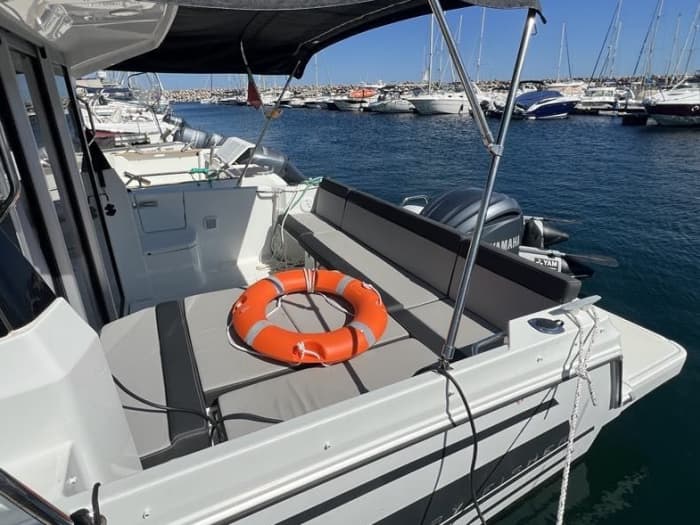 Troia Paradise: un'avventura di 8 ore con il capitano più cool del Portogallo!