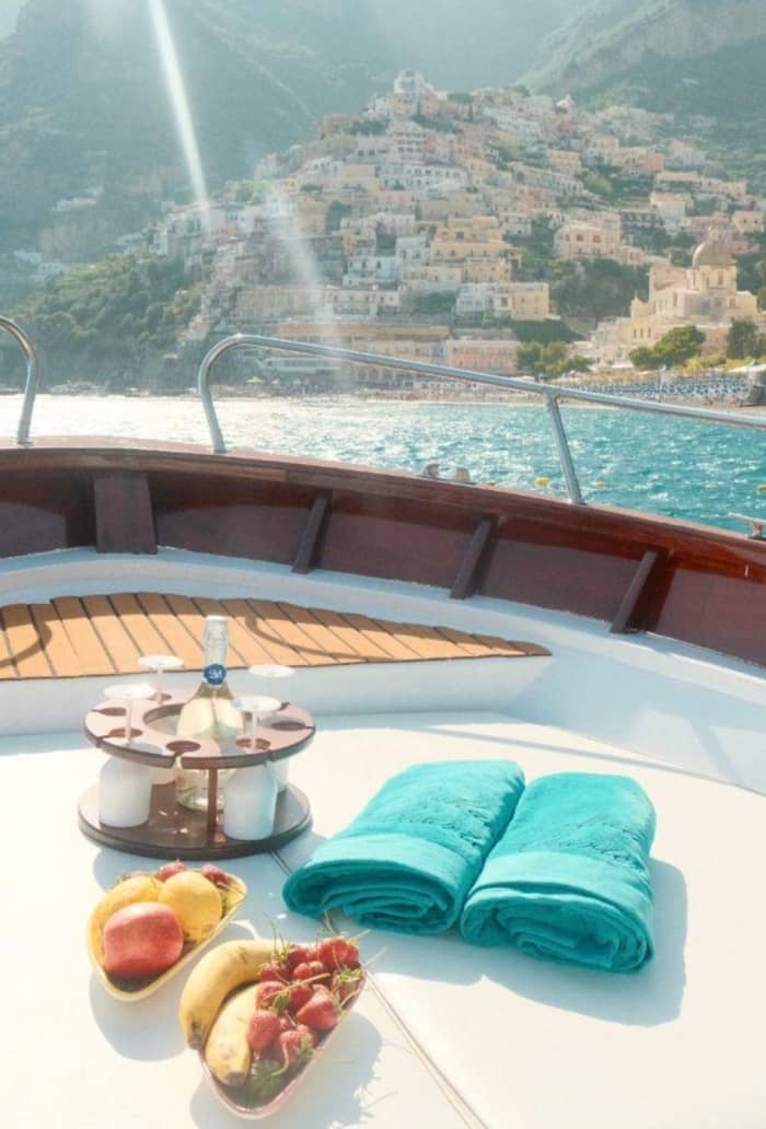 Discovering the Amalfi Coast by boat