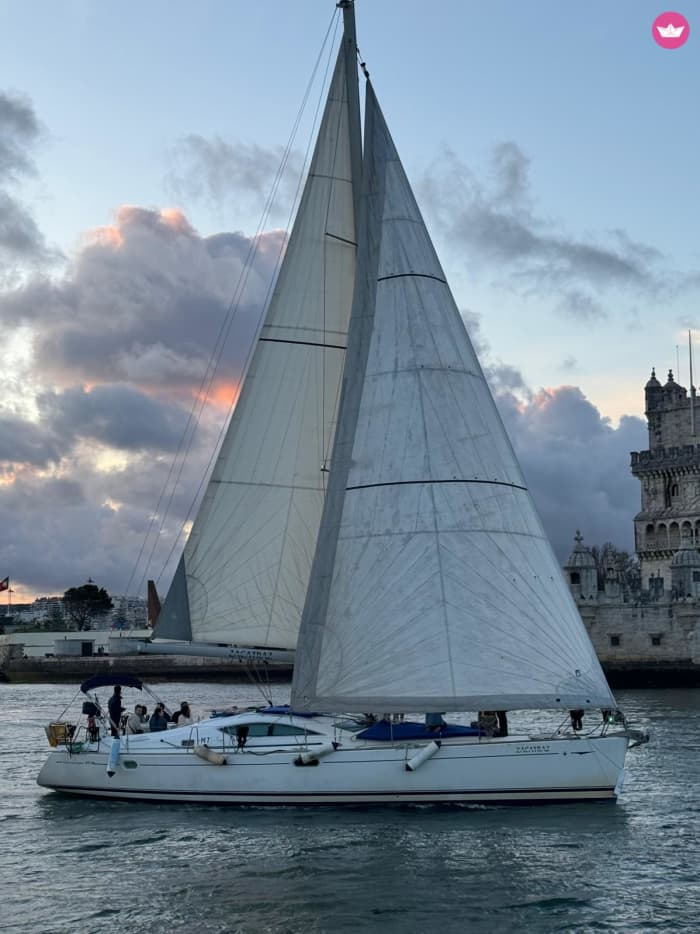 Lisbon & Sea Escape – 4h Cruise with Swim Stop