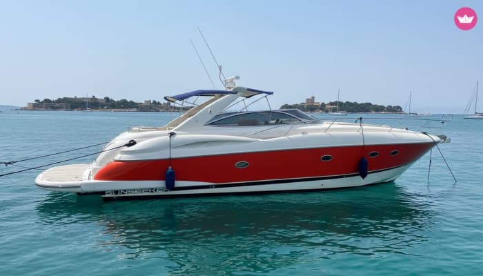 Un'esperienza al tramonto a bordo di uno yacht eccezionale – Golfe-Juan
