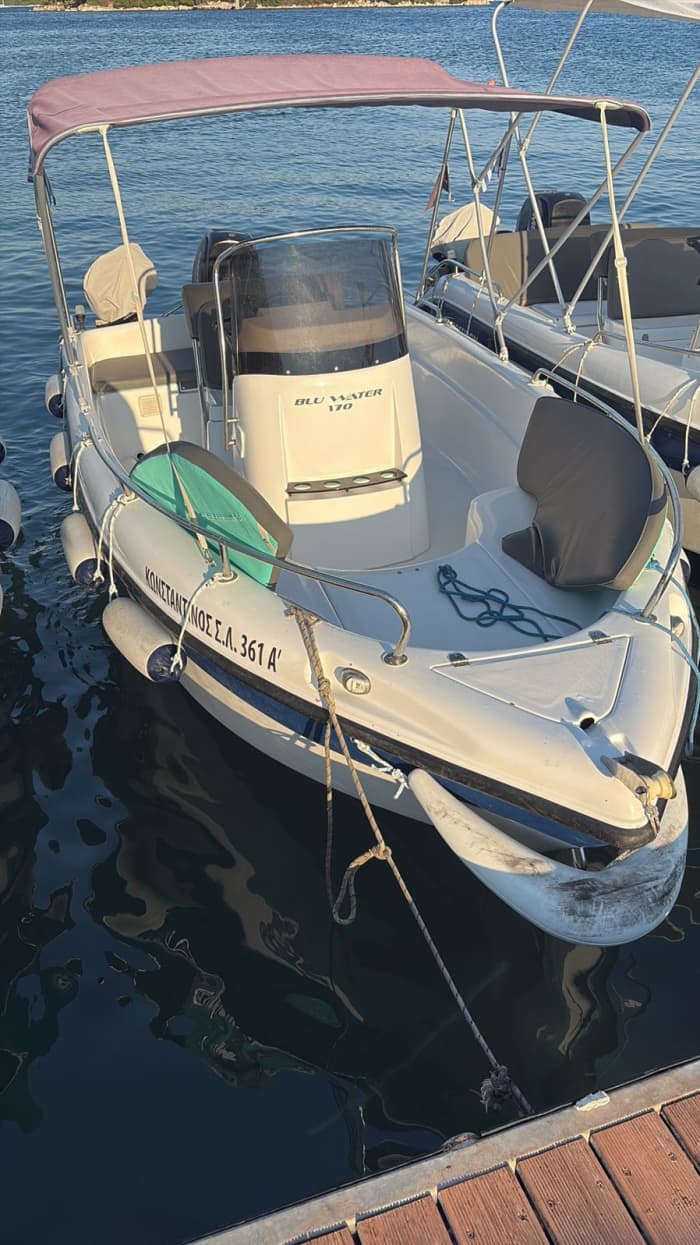 Your private motorboat for a day around Lefkada