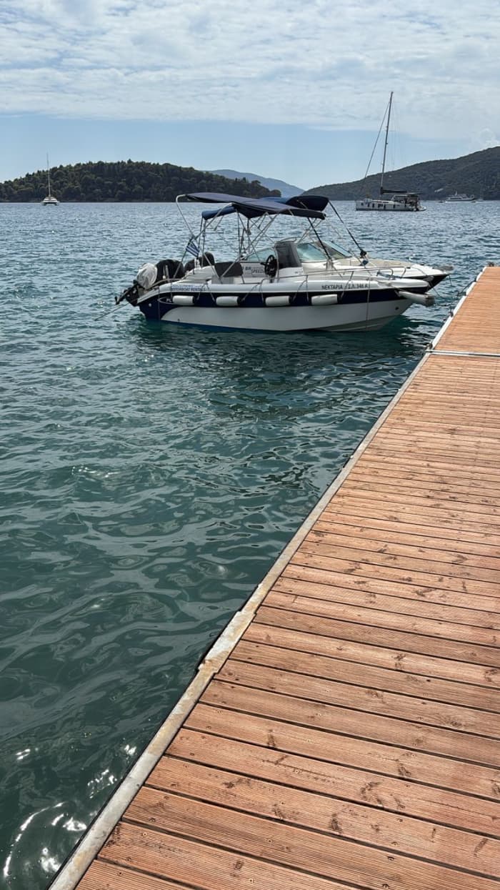 Your private motorboat for a day around Lefkada