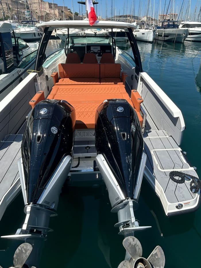 Découvrez Marseille comme jamais auparavant à bord d'un bateau à moteur