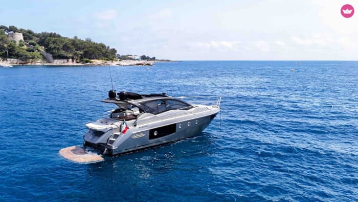 Sunset cruise by private boat