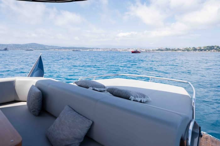Sunset cruise by private boat