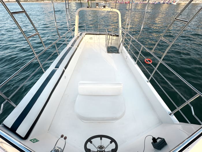 6-Hour Yacht Experience