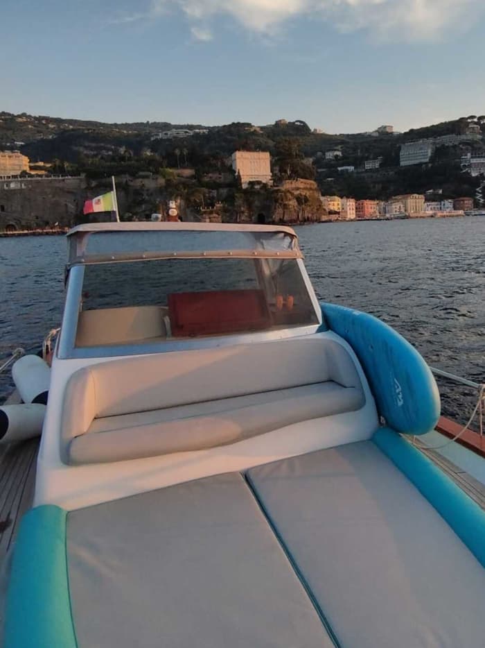 Capri en medio día: Tu sueño azul desde Sorrento