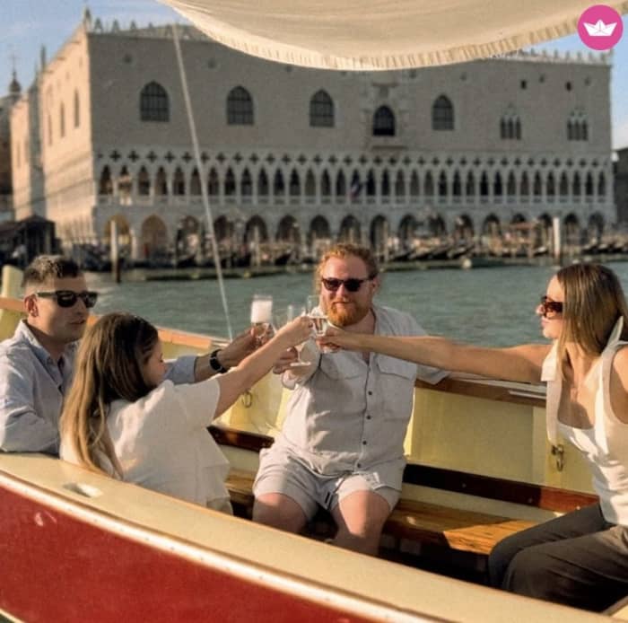 Venetian Magic: Island Tour aboard Tortuga