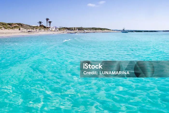Full-Day Private Boat to Formentera – Ibiza to Illietas & Cala Saona