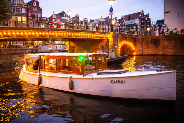 Festival delle luci di Amsterdam: una crociera notturna di 1,5 ore attraverso il meglio del bagliore di Amsterdam