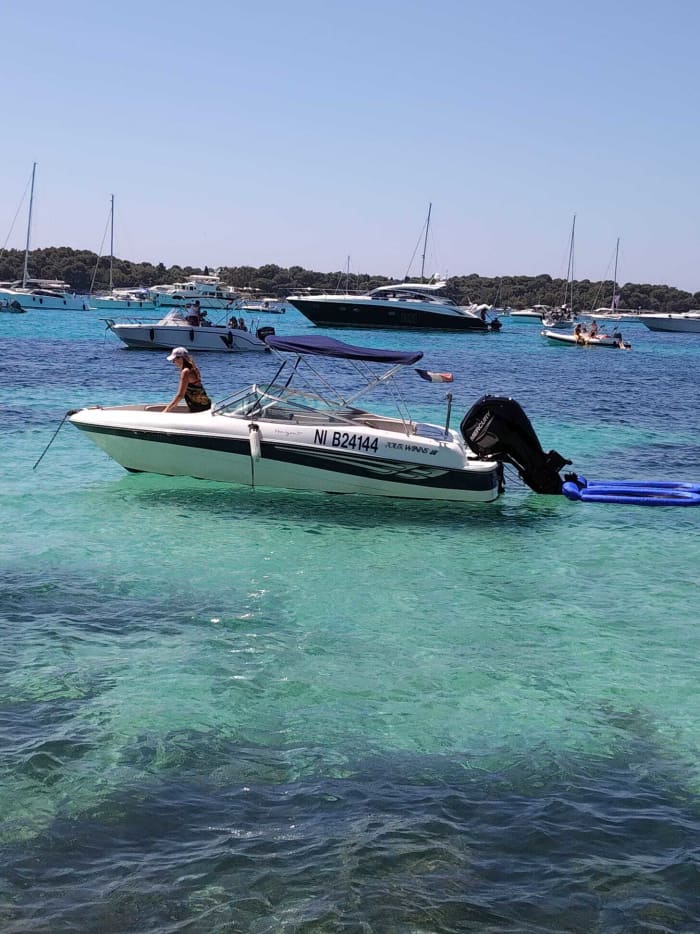 Your private motorboat for a day in Cannes