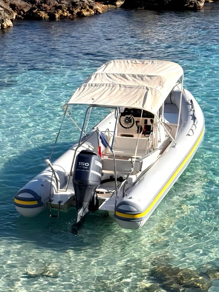 ☀️ Sortie mer 4h ou 8h • Criques & eaux turquoise • Carburant inclus
