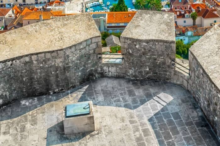 Dagtour naar de eilanden Hvar en Pakleni – Stijl, vrijheid en verborgen schoonheid