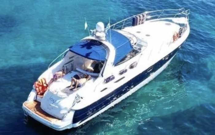 Din VIP-resa till Blanes: En 4 timmars resa på en motoryacht