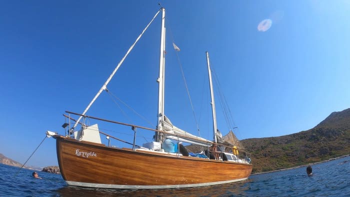 Sunrise Sailing & Serenity Tour – Milos by Morning Light