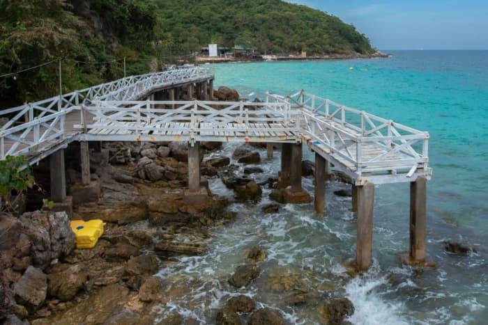 Expérience privée de 4 heures en yacht à Koh Larn et Koh Sak