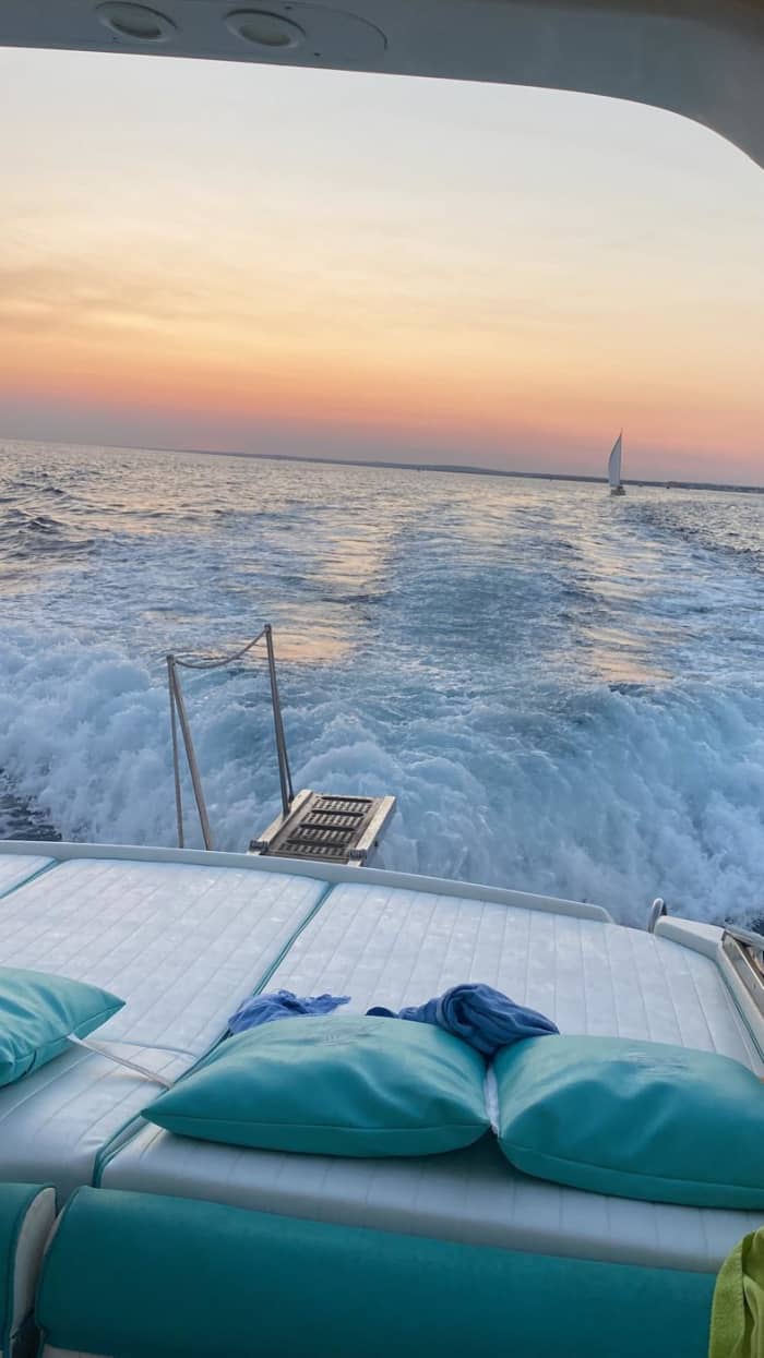 Una experiencia en barco privado entre la relajación y el mar de Salento.