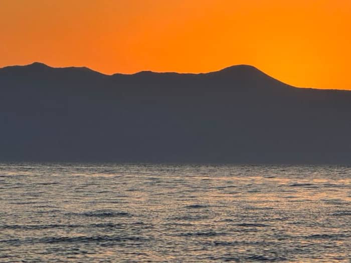 Croisière privée de 4 heures au coucher du soleil sur l'île de Thodorou