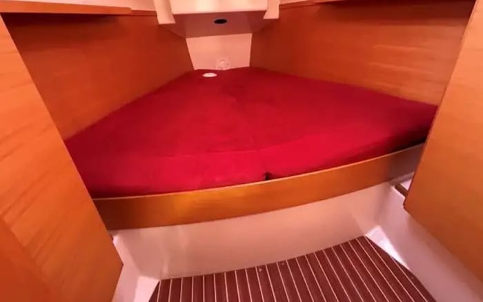 Full-day sailing experience on a sailboat in Le Grau-du-Roi