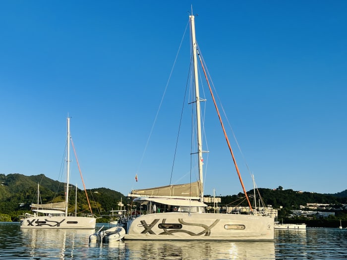 Halve dag catamaranexcursie in Magaluf en Palmanova: zwemmen, ontspannen en de omgeving verkennen.