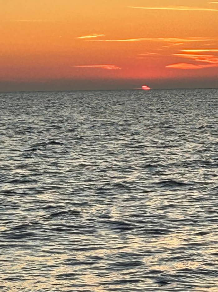 Looking for a romantic getaway?

🌅 Sunset Sailing Experience: Sail towards the perfect sunset