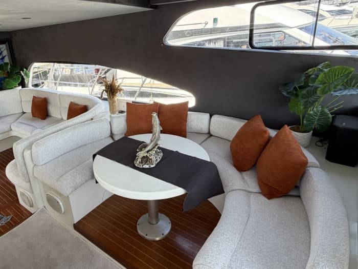 Türkbükü Private Yacht Tour: Paradise Bays & Crystal Waters