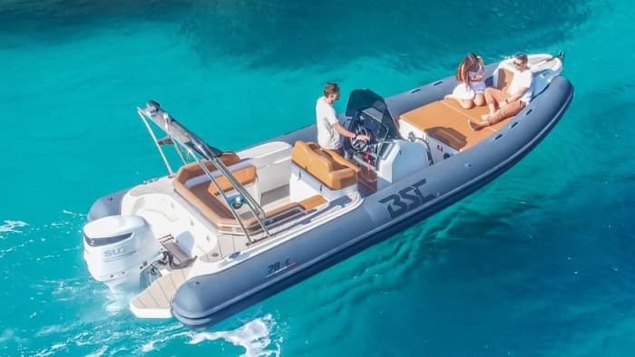 Sunset tour by dinghy in the Gulf of Cagliari with a typical Sardinian aperitif