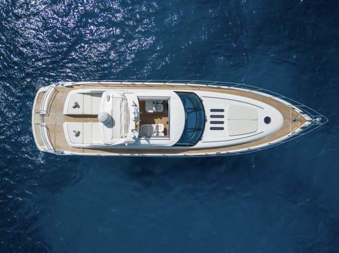 Eine maßgeschneiderte Ibiza-Reise: Ein magischer Tag auf einer Motoryacht