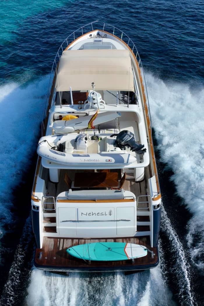Ibiza Yacht-Erlebnis: Entdecken Sie versteckte Buchten