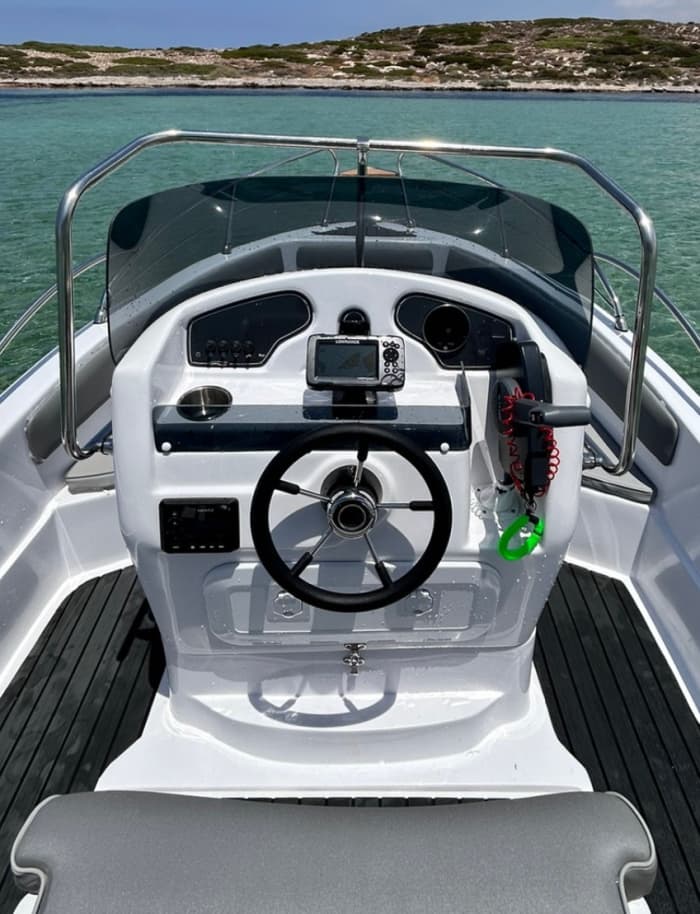 Une expérience légendaire : 3 h pour découvrir Paros en bateau à moteur